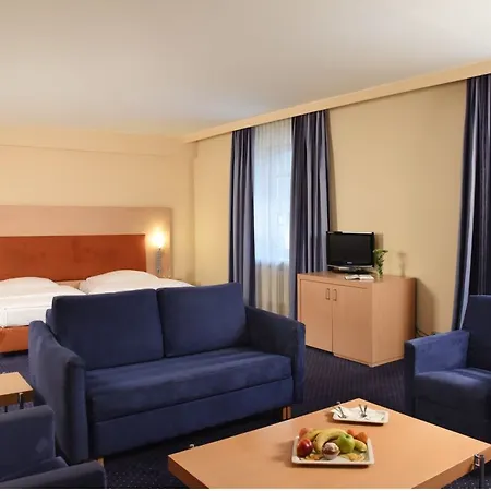 فندق Intercityhotel 3*