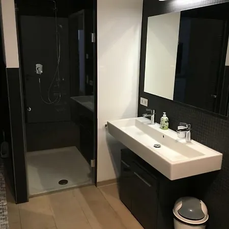 Apartment Penthouse Im Herzen Stuttgarts