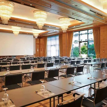 Pullman Fontana 4*