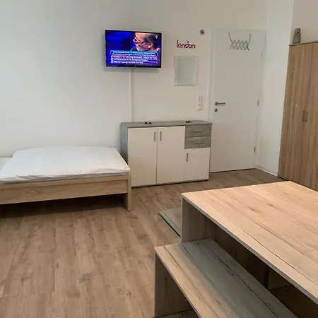 Ab Möhringen Messe Gasthof *