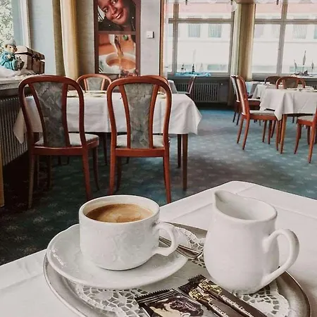 瓦特堡酒店
