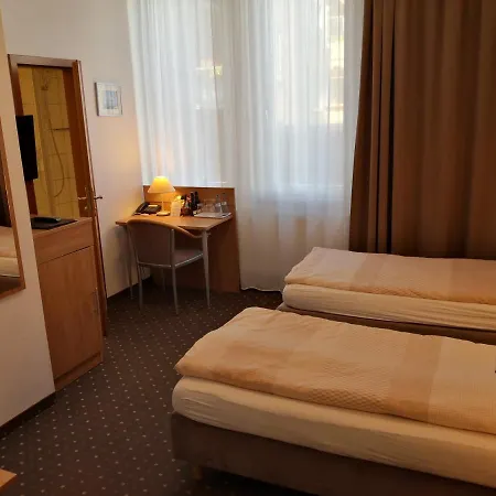 Am Heusteig Штутгарт