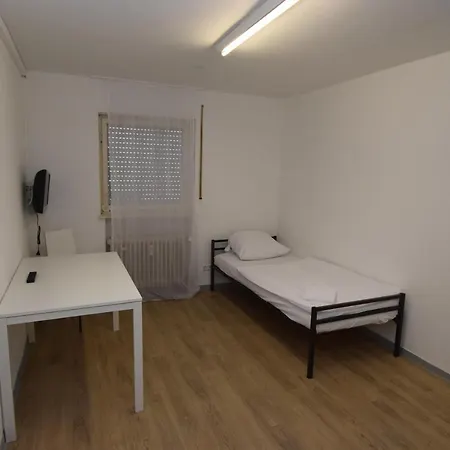 Feuerbach Hostel *