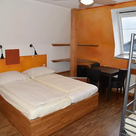 Alex 30 Hostal