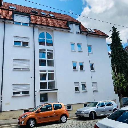 Exklusiv Möblierte In Besten Lage * Stuttgart
