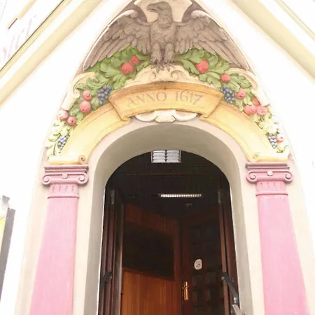 ゲストハウス Hotel-pension Adler Untertuerkheim