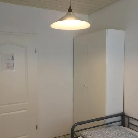 Cozy In Near Center With Shared Bathroom And Kitchen * Stuttgart