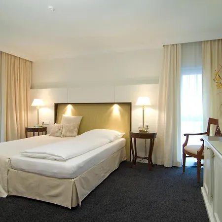 Hotell Ochsen 4*