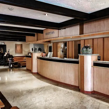 Plaza Kongresshotel Europe 4* Штутгарт