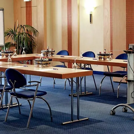 Отель Plaza Kongresshotel Europe Штутгарт