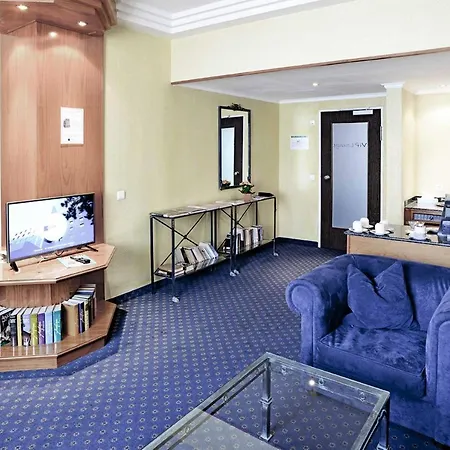 Отель Plaza Kongresshotel Europe 4*