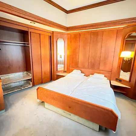 Gaestehaus Sophienstrasse * Stoccarda