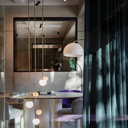 Emilu Design 酒店