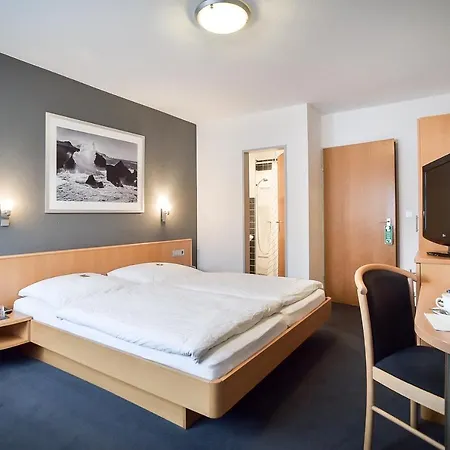 Mautner Airport Und Messehotel 3* شتوتغارت