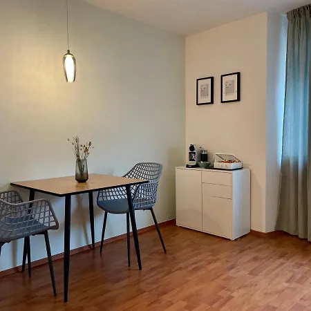 Apartment: Stylish Neues Studio+Kueche+Netflix