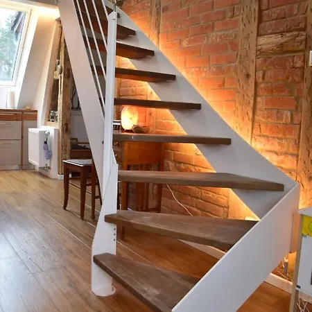 Wunderschone Helle Wohnung, 10 Min Zum Zentrum