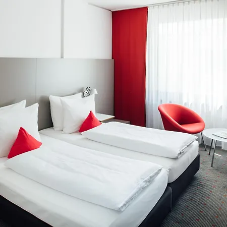Vienna House Easy By Wyndham 4*
