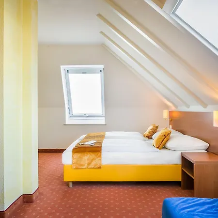 Rega 3* Stuttgart