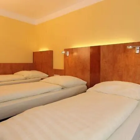 Hotel Astro - Nichtraucherhotel 4*