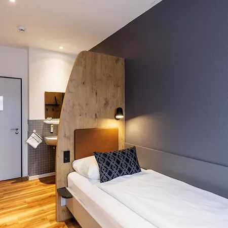 فندق Internationales Studierendenhotel شتوتغارت