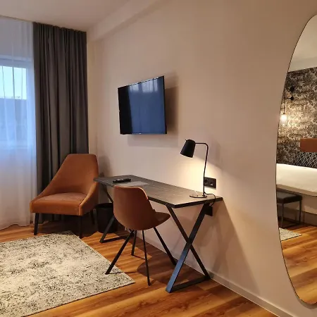 فندق Internationales Studierendenhotel شتوتغارت