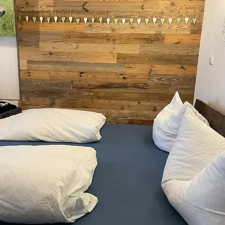 Apartman Beutelsbacherstr. 12 C *