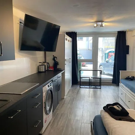 Apartman Beutelsbacherstr. 12 C *