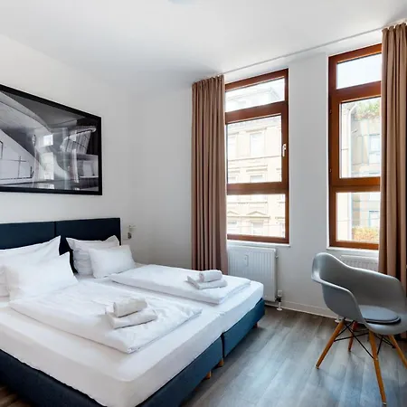 Hotel Garni Am Olgaeck 3*