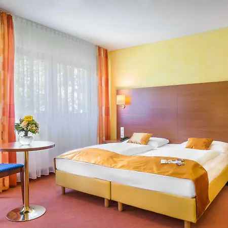 Rega Szálloda Stuttgart