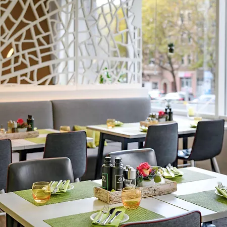 Mercure Center