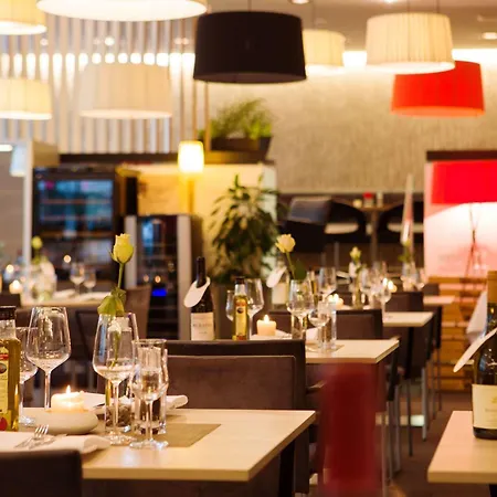 Vienna House Easy By Wyndham Hotell 4*
