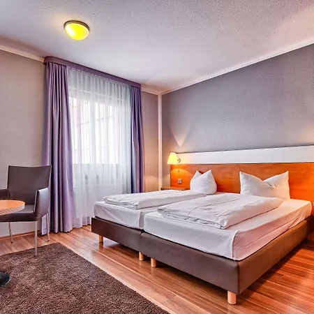 Attimo Stuttgart***s 3*