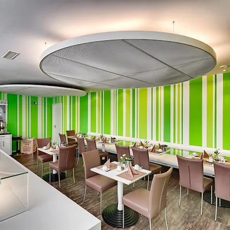 Otel Attimo Stuttgart***s 3*