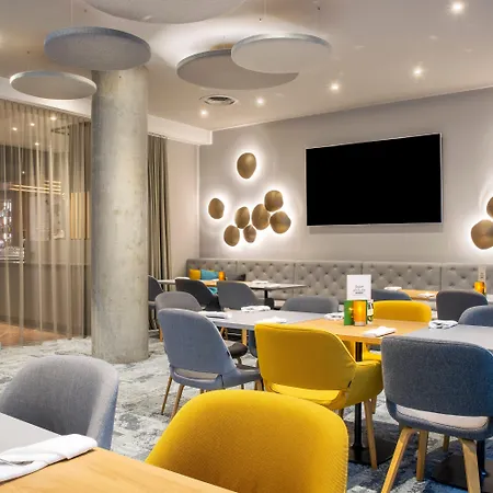 Hotel By Ihg