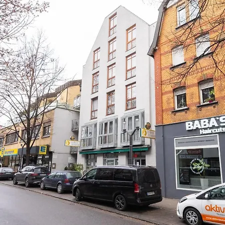 מלון Cityhotel Feuerbach 3*
