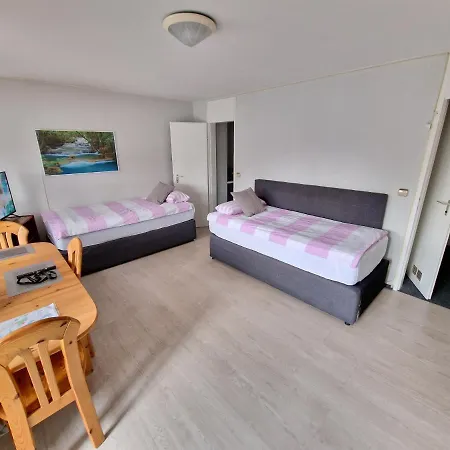 Nr 3 In Untertürkheim Apartment