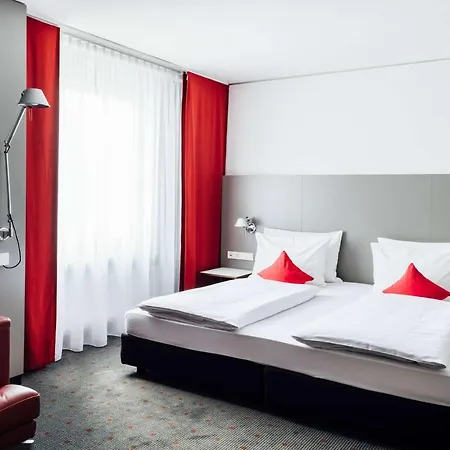Hotel Vienna House Easy By Wyndham 4*
