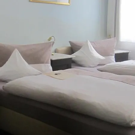 Hotel-pension Adler Untertuerkheim