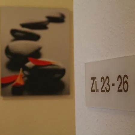 Otel Flora Moehringen 3*