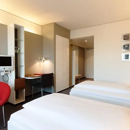 Vienna House Easy By Wyndham 4*
