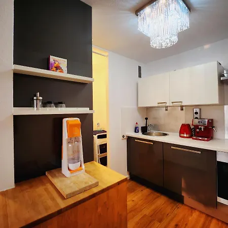 Ganzewohnung/ausblick/pool/sauna Apartment *