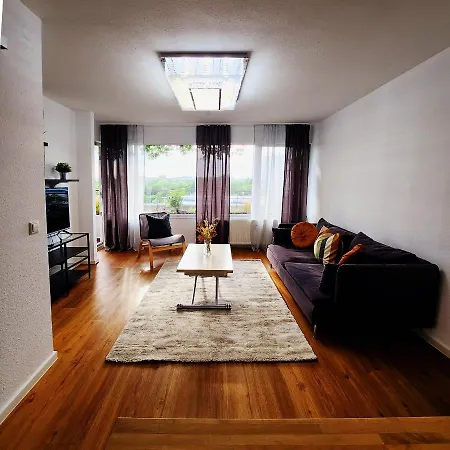 Ganzewohnung/ausblick/pool/sauna Apartment