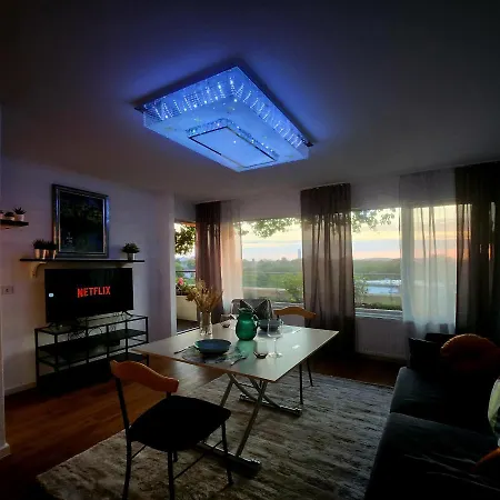 Ganzewohnung/ausblick/pool/sauna