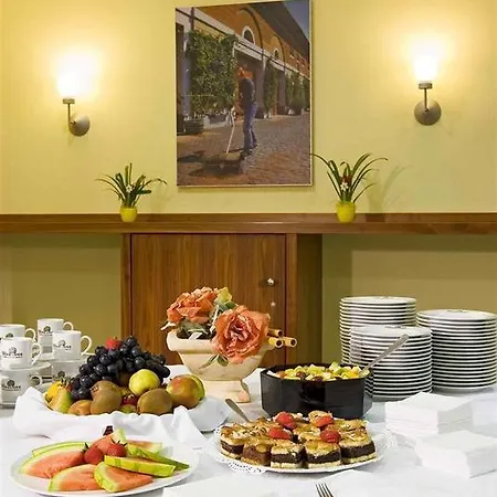 Scandic Europaviertel Отель 4*