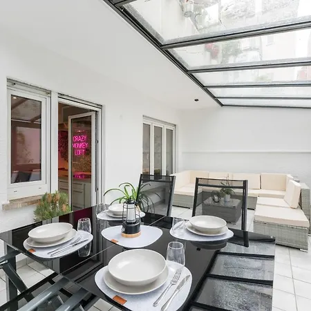 Das Crazy Monkey Loft Mit 100qm & Summerlounge Stuttgart