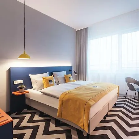 The Niu Form Hotel *