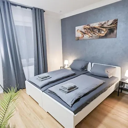 Lägenhet Alfa 4 Zimmer 8 Personen Netflix Inet Ebk Wm Trockner *