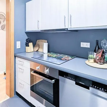 Lägenhet Alfa 4 Zimmer 8 Personen Netflix Inet Ebk Wm Trockner