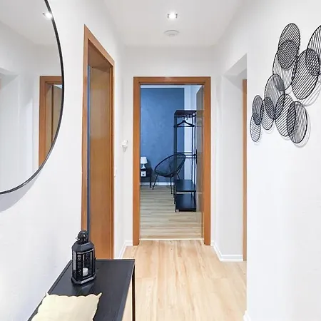Lägenhet Alfa 4 Zimmer 8 Personen Netflix Inet Ebk Wm Trockner *