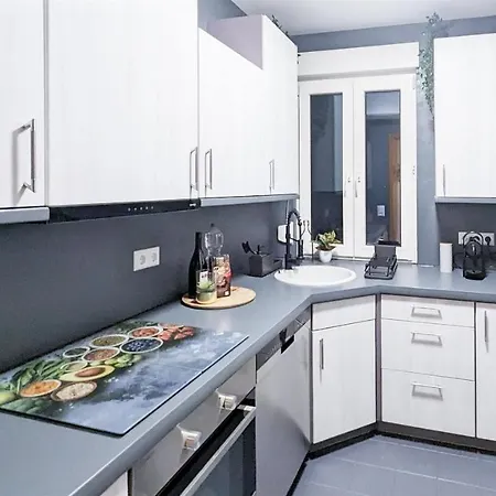 Alfa 4 Zimmer 8 Personen Netflix Inet Ebk Wm Trockner * Stuttgart